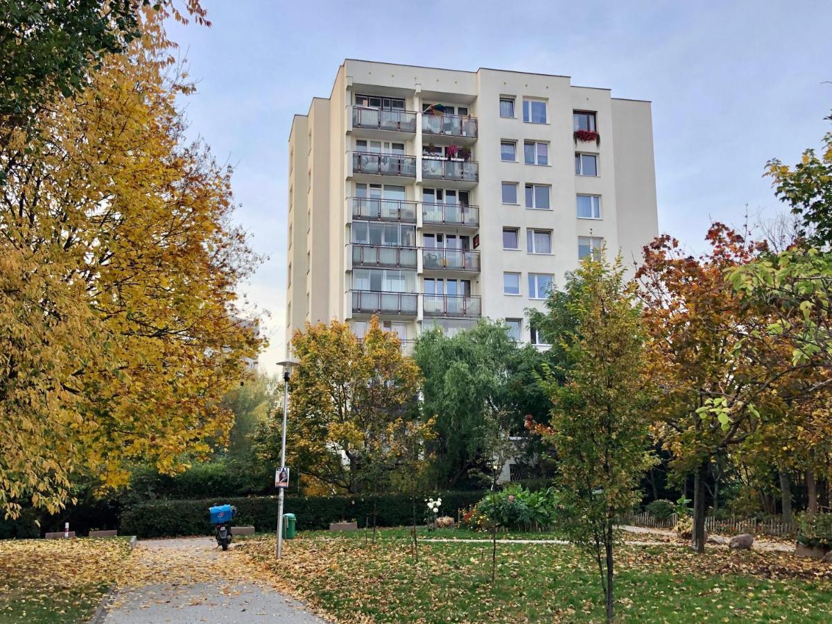 Cristine Apartment Warsawa Bagian luar foto
